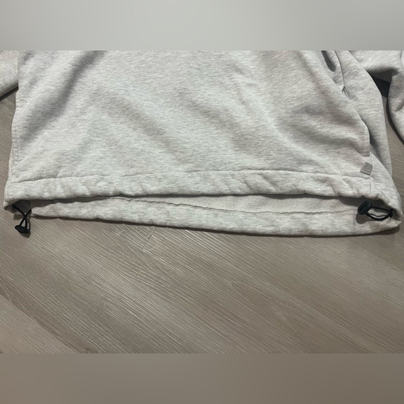 Men’s light gray Urban Outfitters hoodie - Picture 3 of 3